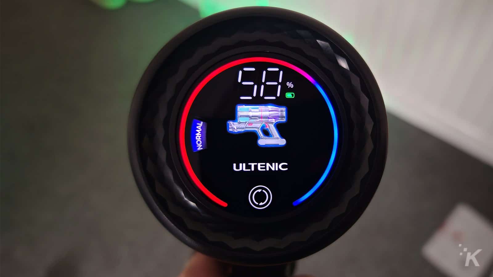 Ultenic vacuum display showing battery status